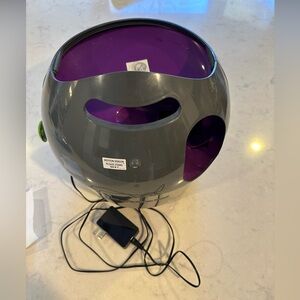 Used PetSafe ZTY00-15968 Automatic Tennis Ball Launcher Dog Fetch Machine Purple